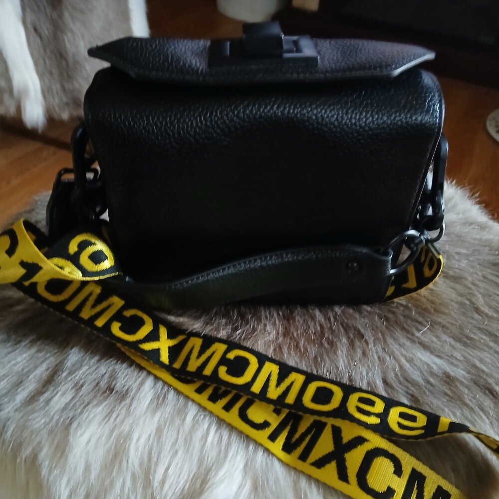 Steve Madden purse